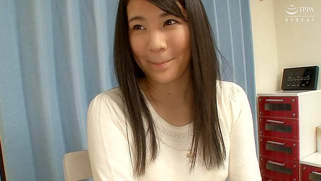 純情清楚に見えて実は全身性感帯の淫乱アヘアヘ娘はSEXのド天才！！専門学生すみれ19歳、AVデビュー！！