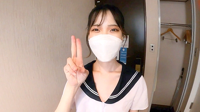 信じられないくらいのぺったんこおっぱい