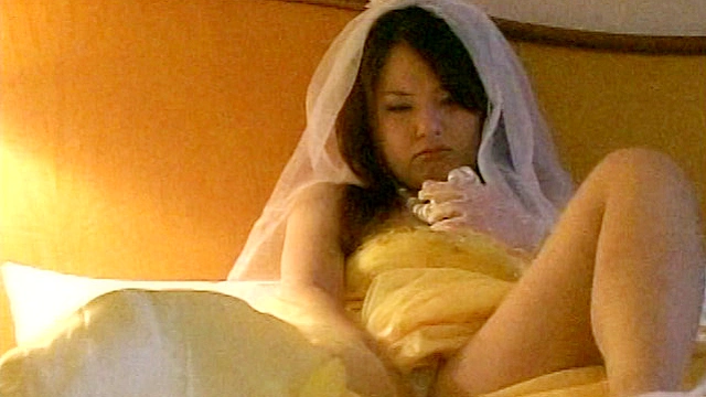 結婚式場支配人が仕掛けた新婦待ち合い室での抜粋○撮記録 花嫁オナニー○撮1