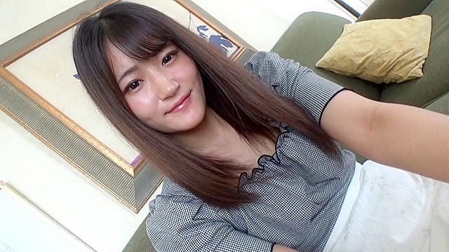 リアルパパ活女子【スレンダー美少女の誰にも言えないハメ撮り性活】まりちゃん22才女子大生