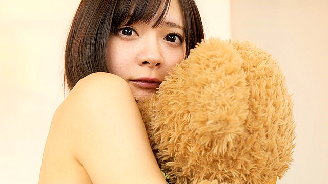 大人気女優 一条みおチャンの指舐め、顔舐め主観映像風作品です！