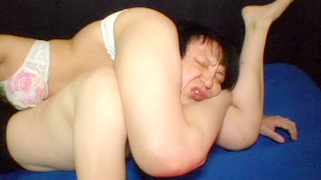 美脚長身M男いじめ