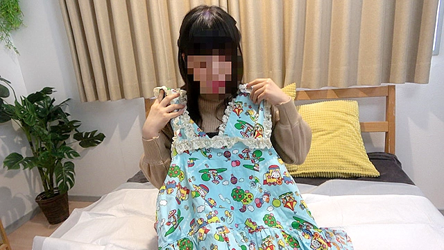 SNS直送146cm超ミニ素人JDせいら 清純ピュアおむつ極限羞恥