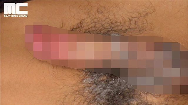 ヤリチンお兄系マサトは男のエロテクに耐えきれるのかっ！？大きくなったチ○ポがパンツからはみ出る！！