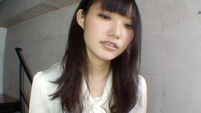 立ちクンニされながら質問に答える女【十三】