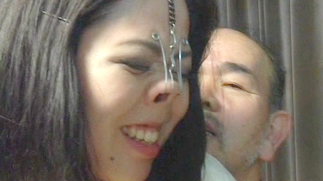飼育に向く女 被虐を求めるド淫乱な血。 山科茜