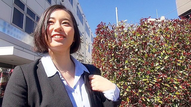 ナンパ居酒屋ほろ酔いSEX 成績トップの不動産営業OLが日頃のストレスをセックスで発散！