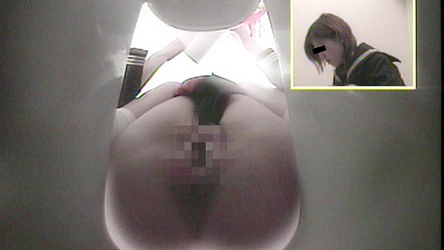 侵入 卒業式 女子便所8