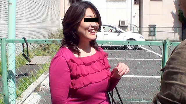 熟女中出しナンパ 巨乳熟女を探せ！ボイン争奪ガチンコ編