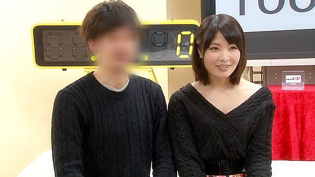 一般人カップル×彼女のテクニック大公開！手を使わずにクチだけで彼氏をイカセたら100万円！！イカセられなかったら彼氏の目の前で見知らぬ男に即ズボ！